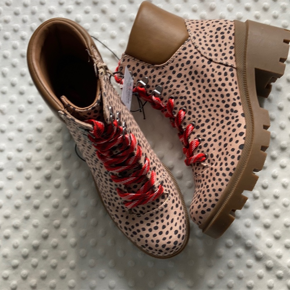 NWT universal thread leopard boots size 11